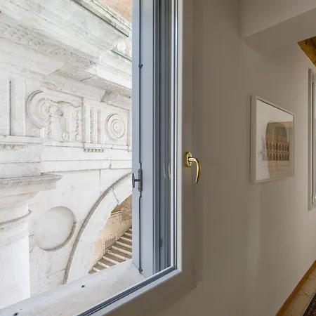 Appartement Le Logge, Iconic Basilica Views In The Heart Of *